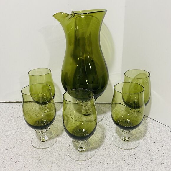 VTG Sasaki Cocktail Set Olive Green Art Glass Pitcher Decanter & 5 Wine Glasses - Picture 2 of 10
